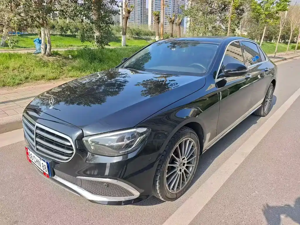 Mercedes-Benz E-Class 2022 — фото 1