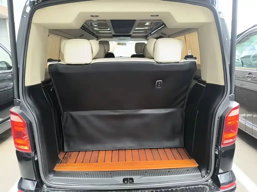 Volkswagen Caravelle 2018 — фото 19