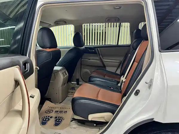 Toyota Highlander 2011