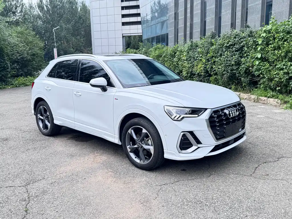 Audi Q3 2022