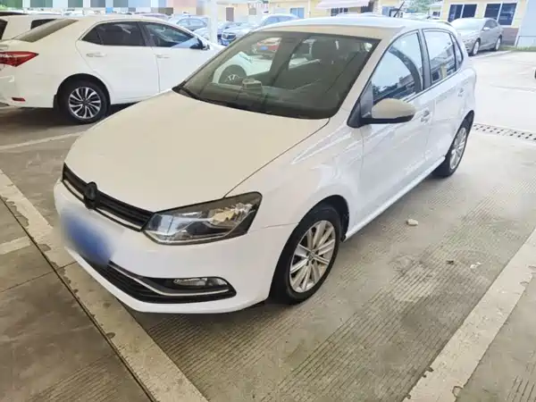 Volkswagen Polo 2015