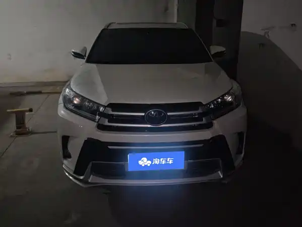 Toyota Highlander 2020