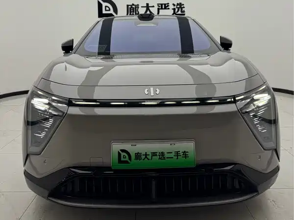 HiPhi Y 2023
