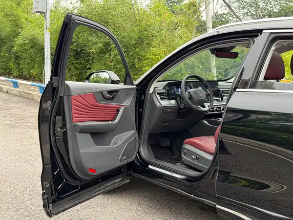 Hongqi HS5 2023