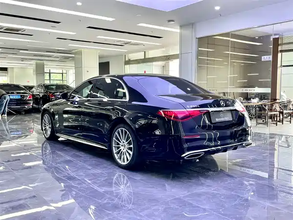 Mercedes-Benz S-Class 2022