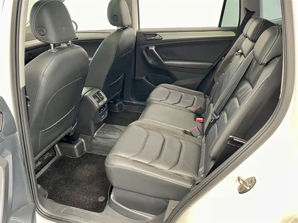 Volkswagen Tiguan L 2019 — фото 7