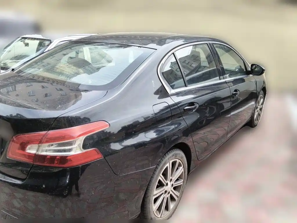 Peugeot 408 2015 — фото 6