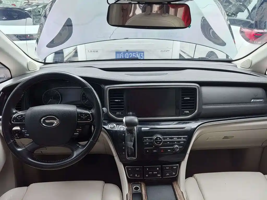 GAC Motor Trumpchi M8 2018 — фото 7