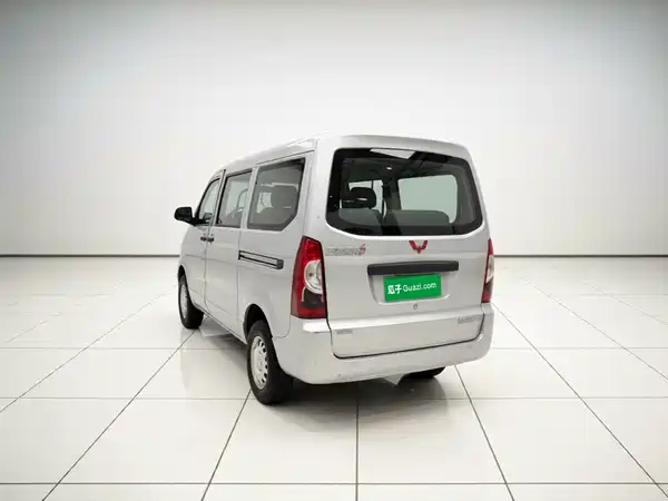 Wuling Rongguang 2017