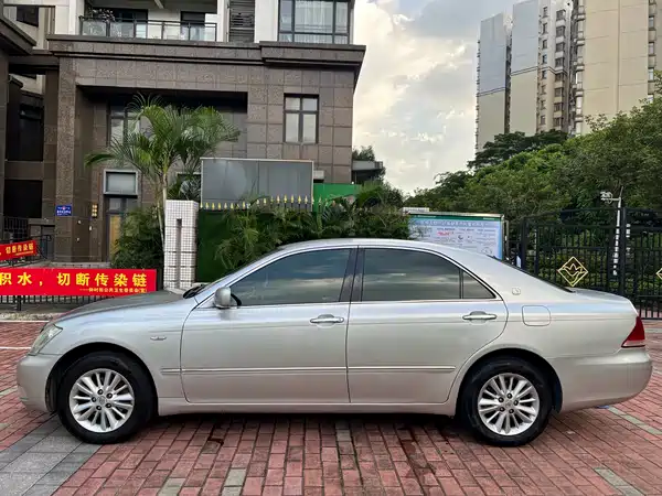 Toyota Crown 2006