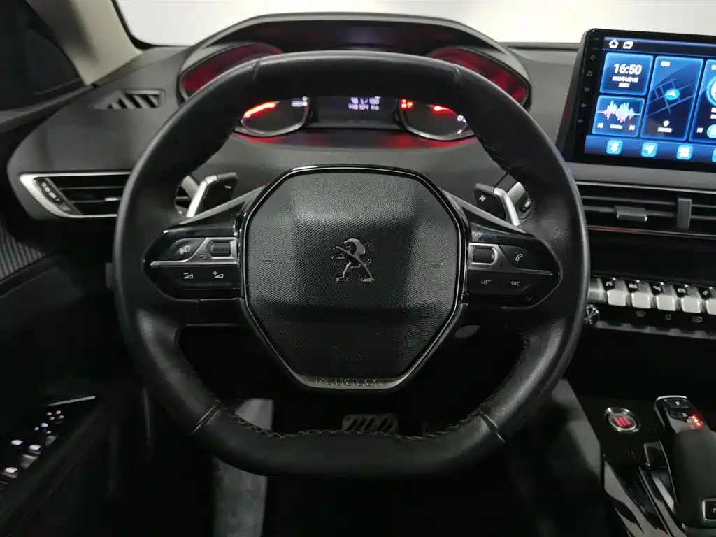 Peugeot 5008 2019 — фото 11