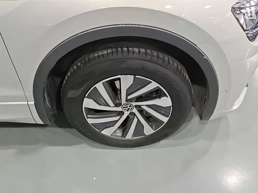 Volkswagen Tiguan L PHEV 2021 — фото 14