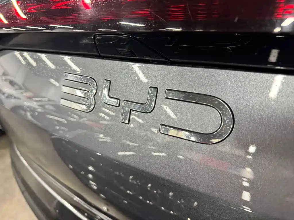 BYD Qin L 2025 — фото 15