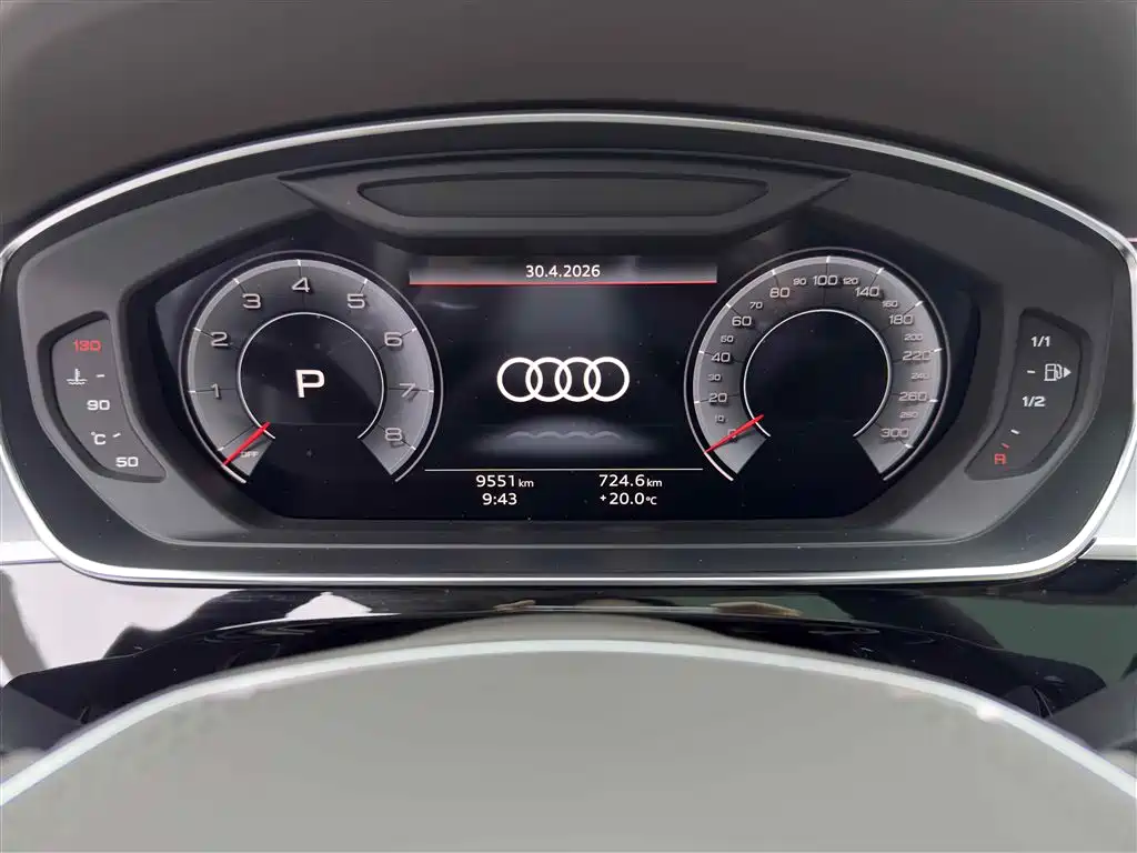 Audi A8 2025 — фото 16