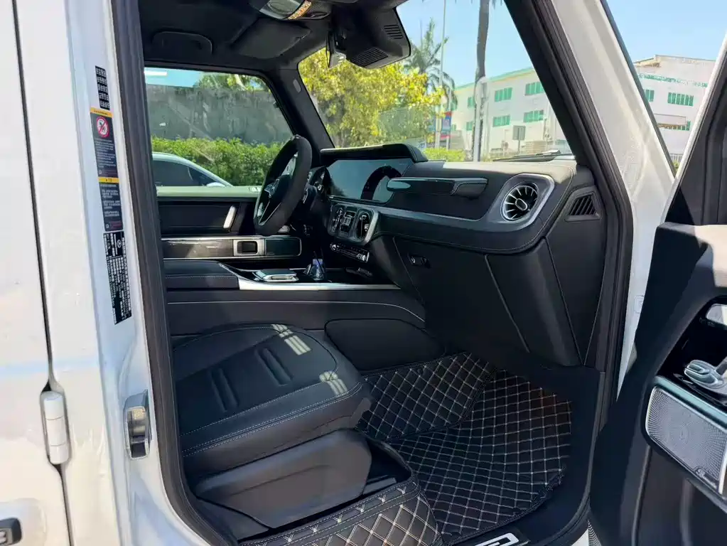 Mercedes-Benz G-Class 2025