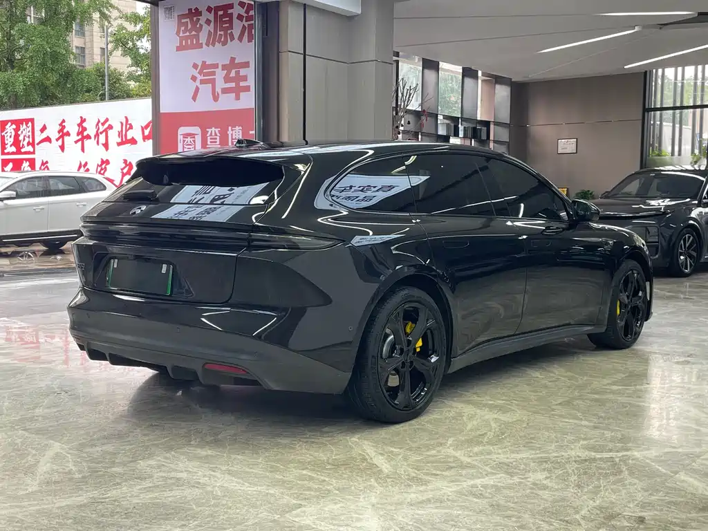 NIO ET5T 2024
