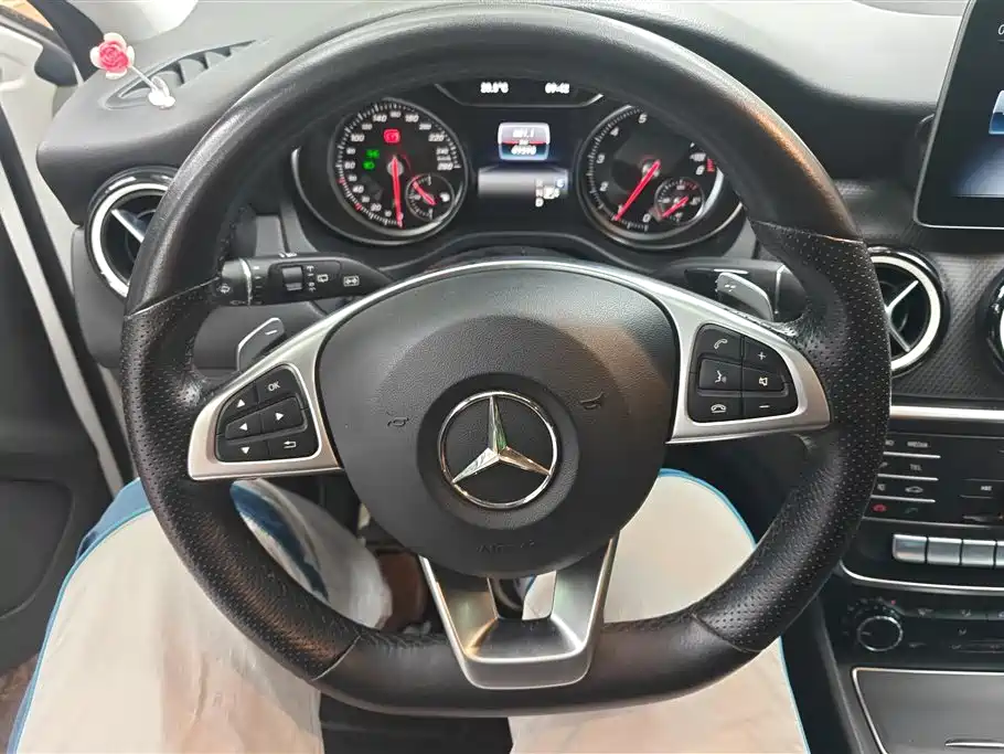 Mercedes-Benz GLA 2019 — фото 15