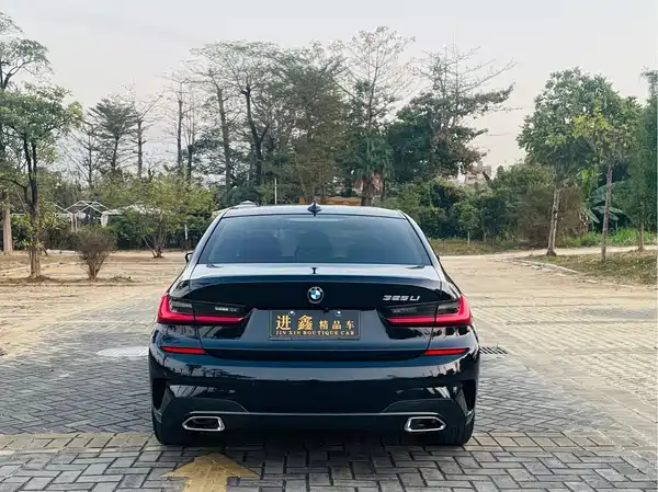 BMW 3 Series 2023