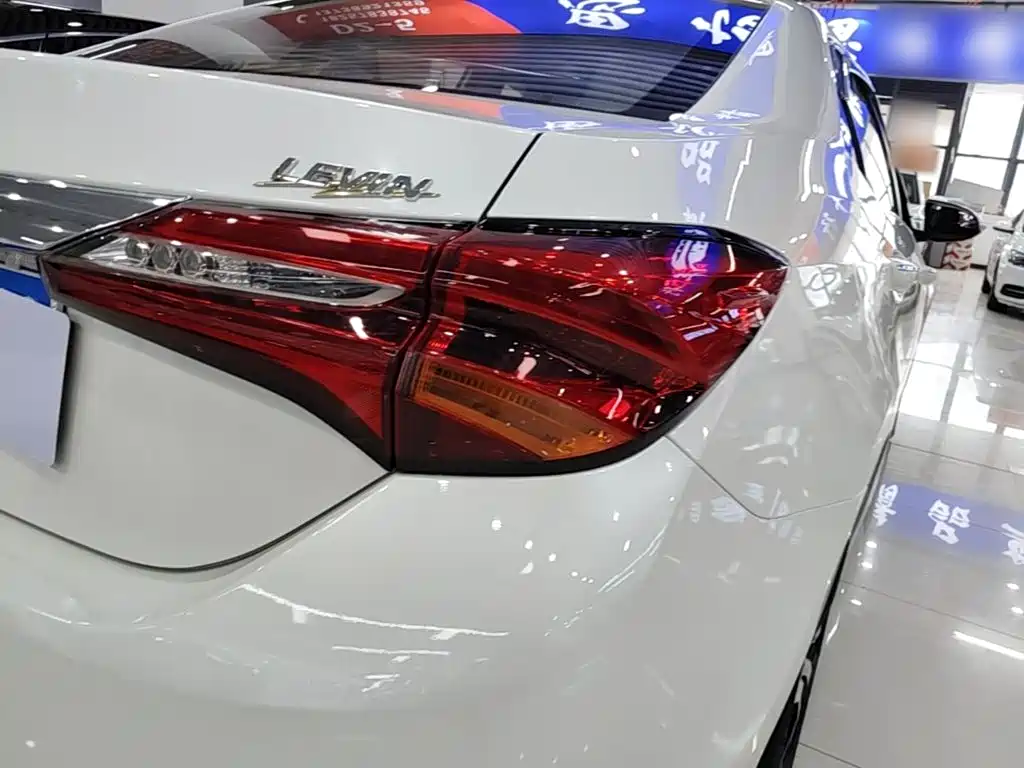 Toyota Levin 2017 — фото 8