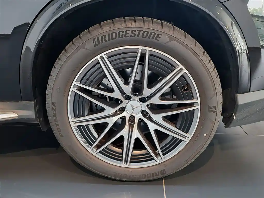 Mercedes-Benz GLC AMG 2025 — фото 19