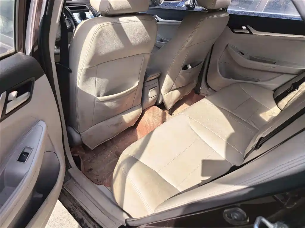 Geely Vision 2015