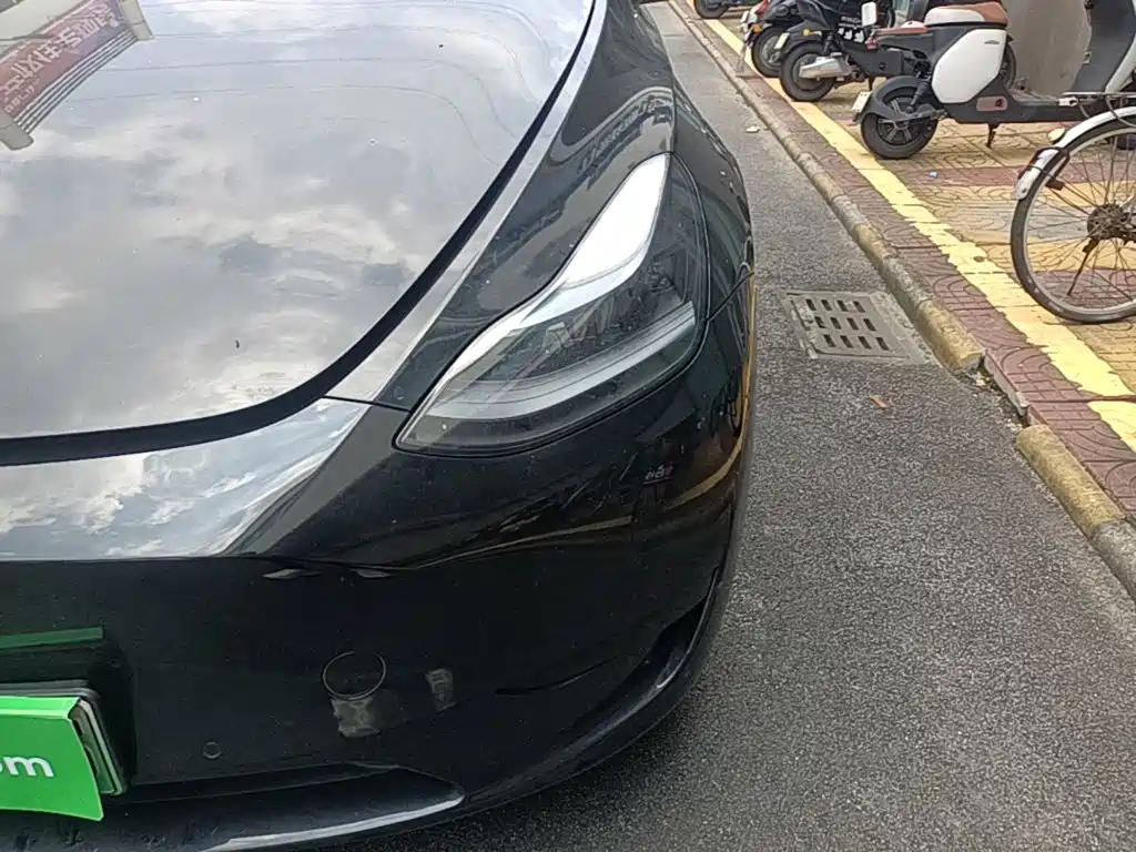 Tesla Model Y 2023 — фото 24
