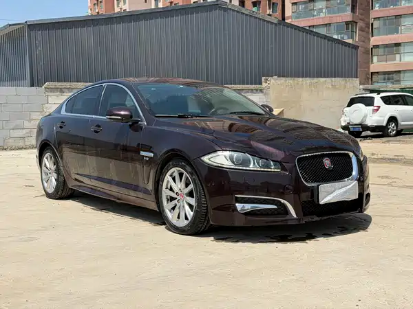 Jaguar XF 2014