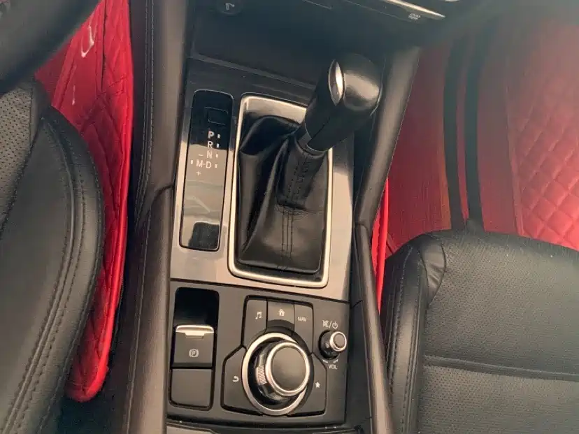 Mazda Atenza 2018 — фото 16