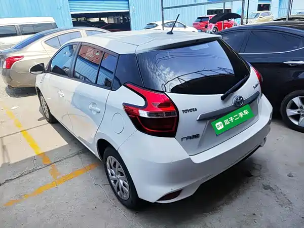 Toyota Yaris L 2019