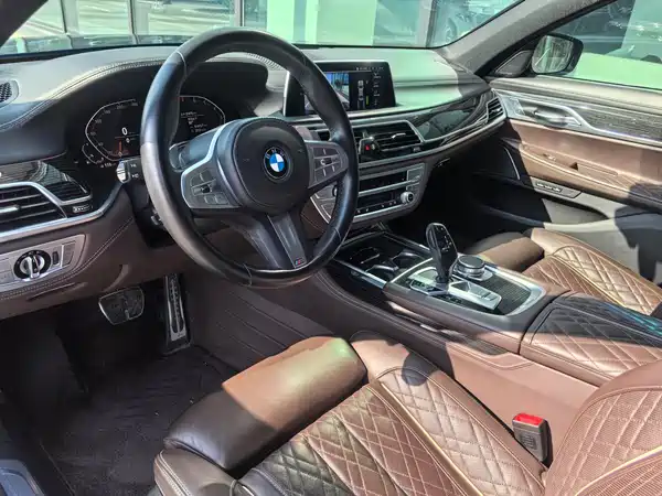 BMW 7 Series 2021