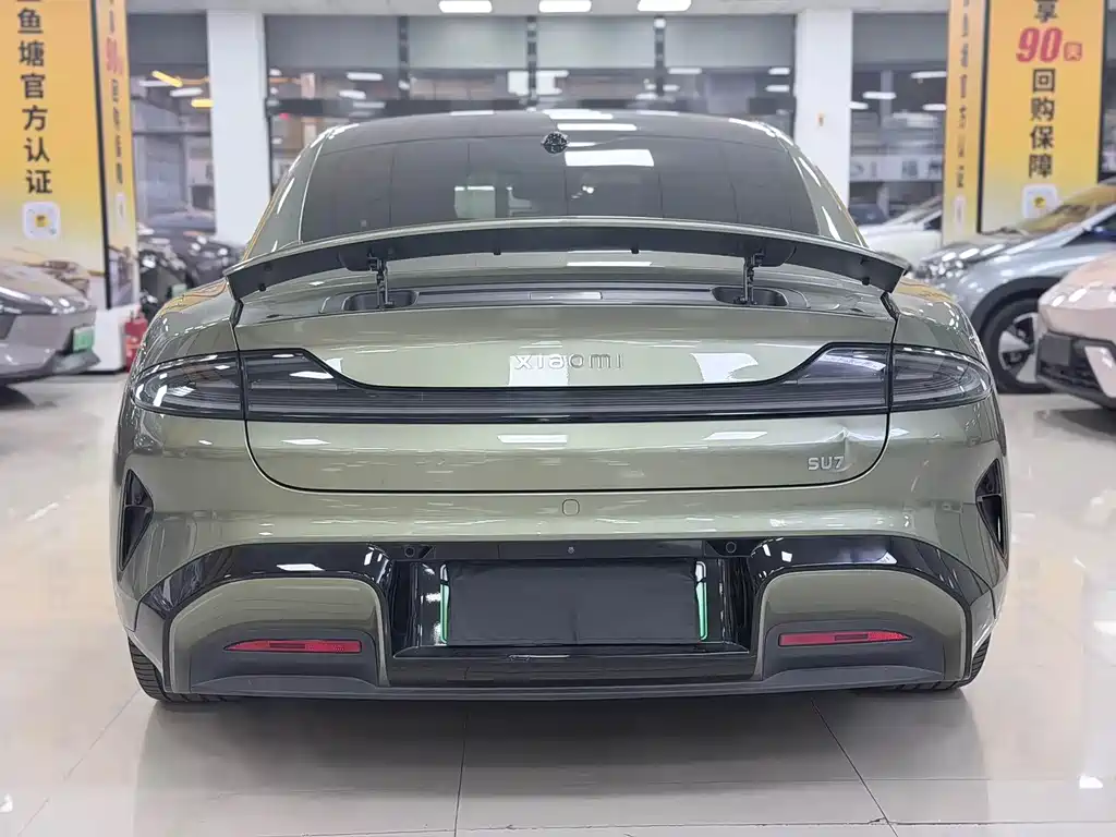 Xiaomi SU7 2024