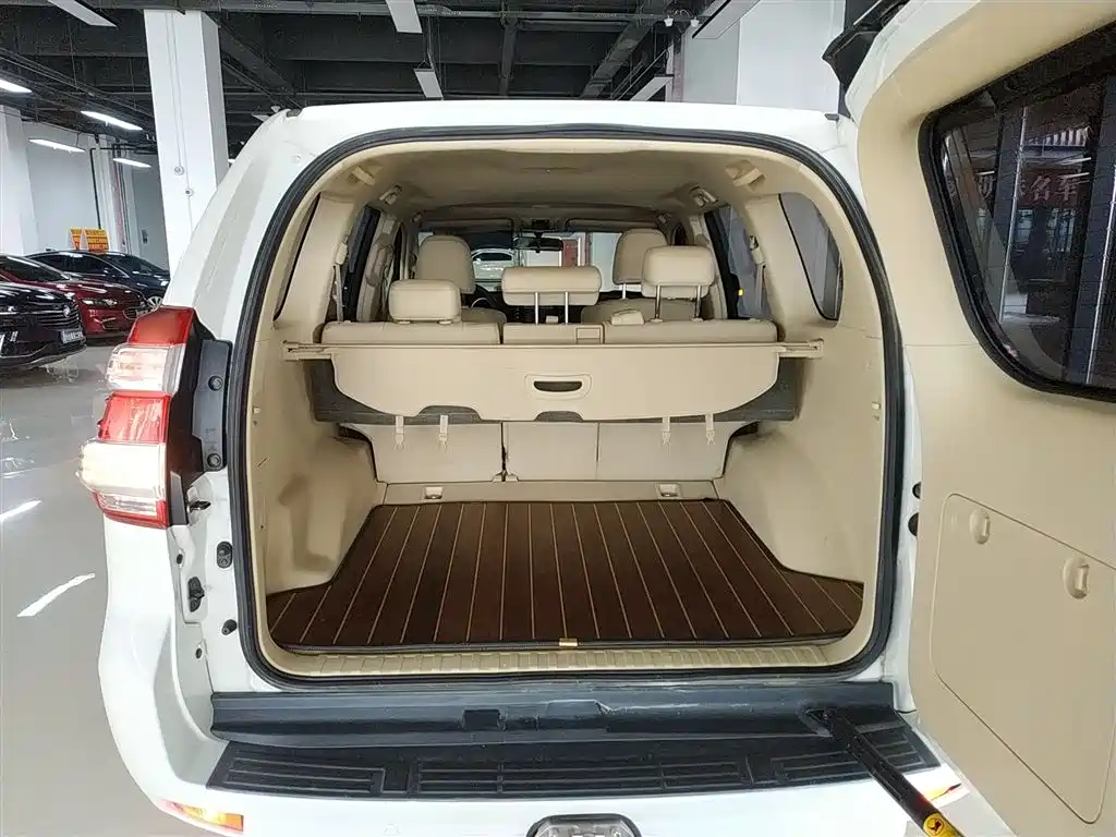 Toyota Prado 2017 — фото 15