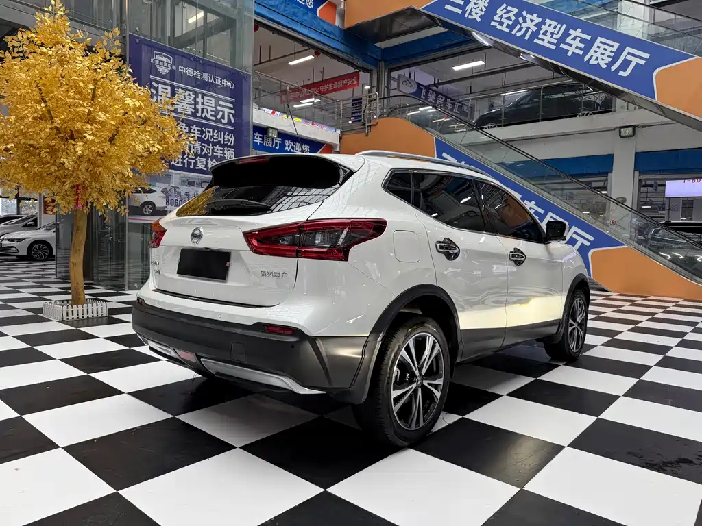 Nissan Qashqai 2022 — фото 18