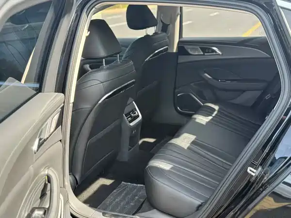Hongqi H5 2023