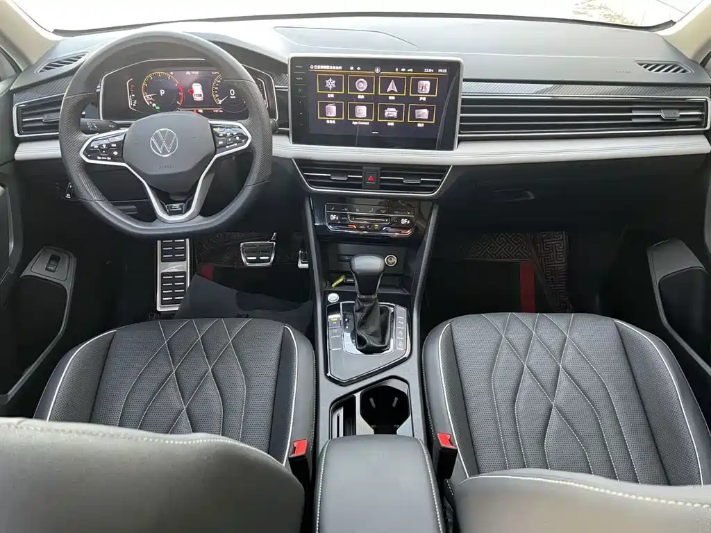 Volkswagen Tiguan L 2023 — фото 9