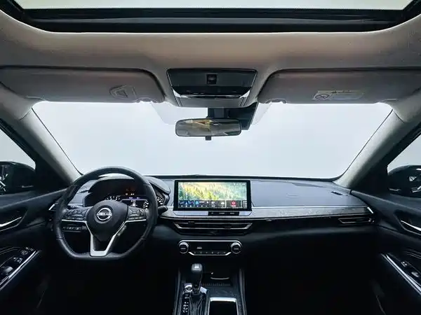 Nissan Teana 2024