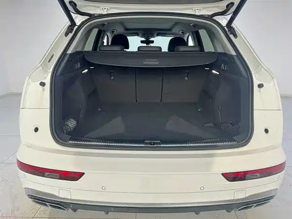 Audi Q5L 2023