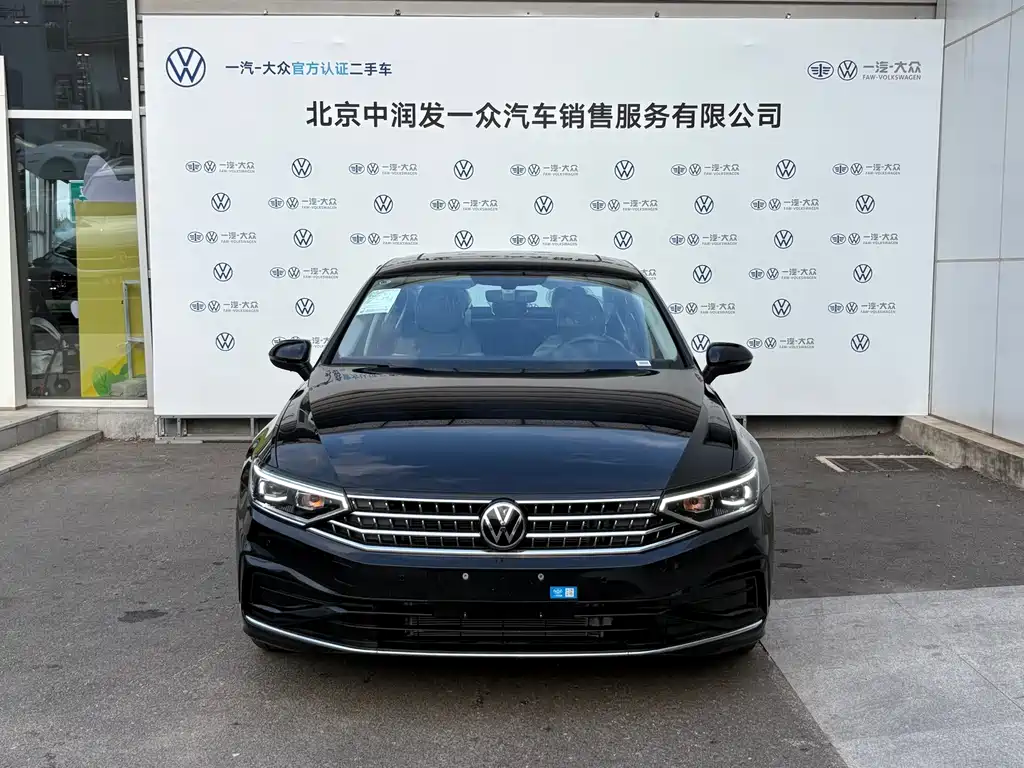 Volkswagen Magotan 2026