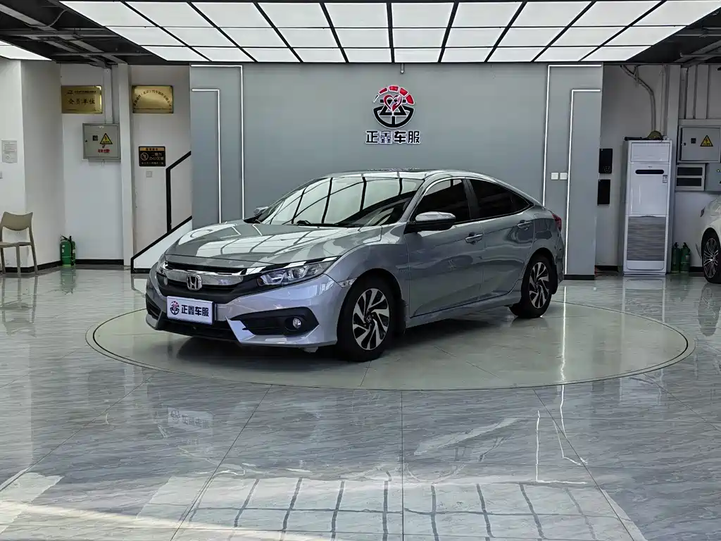 Honda Civic 2017 — фото 1