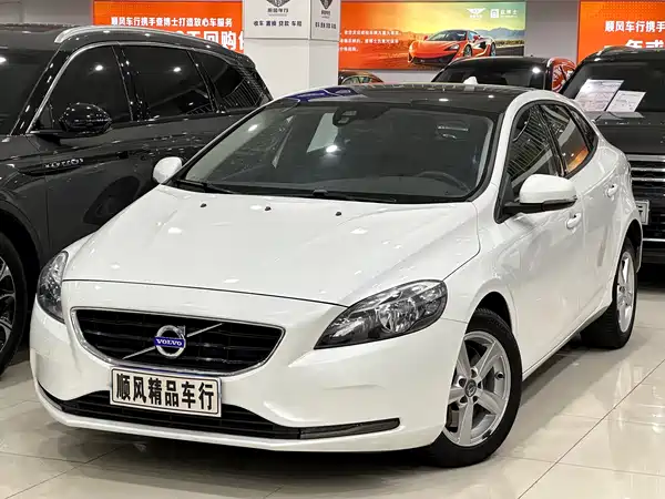 Volvo V40 2016