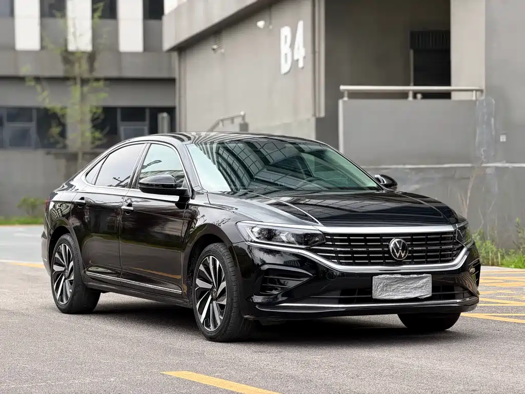 Volkswagen Passat 2022