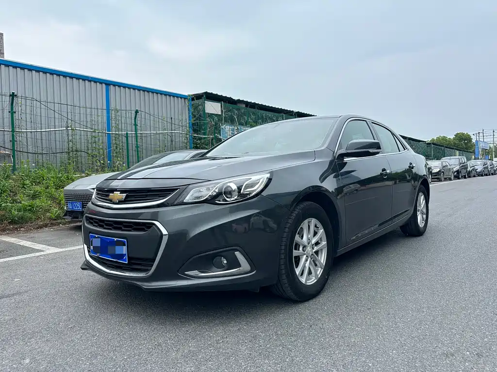 Chevrolet Malibu 2018 — фото 1