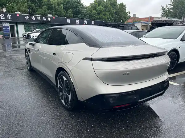 Zeekr 007 2024