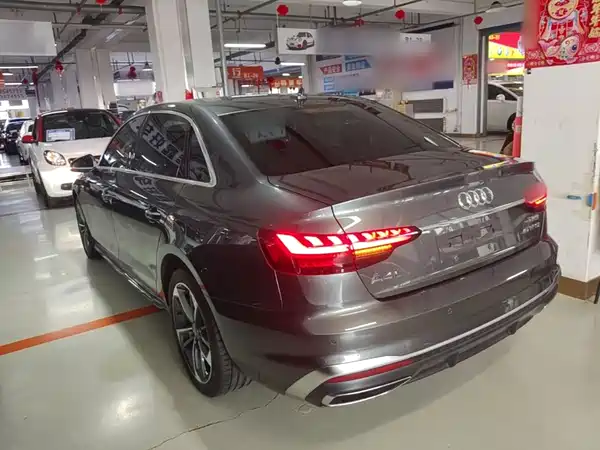 Audi A4L 2021