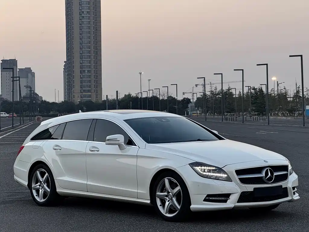 Mercedes-Benz CLS 2013 — фото 2