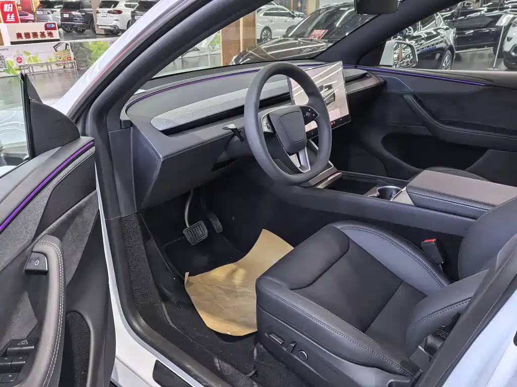 Tesla Model Y 2026