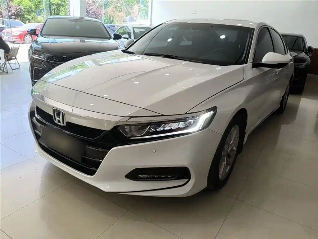 Honda Accord 2021 — фото 1
