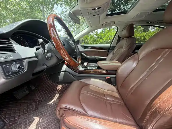 Audi A8 2013