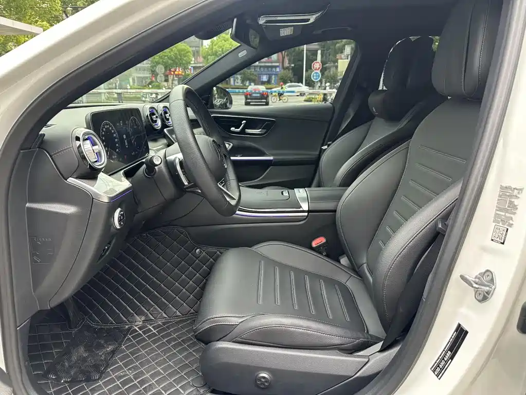 Mercedes-Benz C-Class 2023