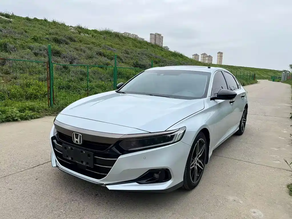 Honda Accord 2023 — фото 1